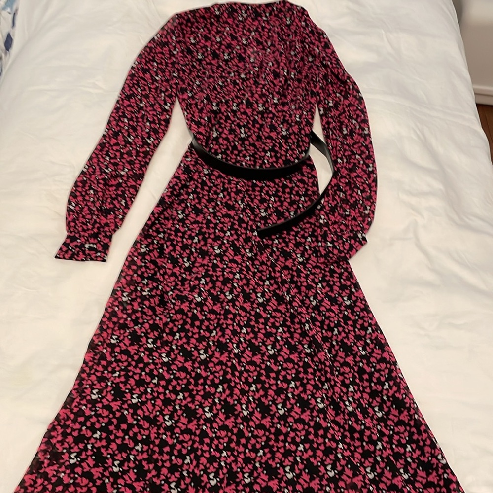 Michael Kors Belted Printed Midi Dress - Picture 14 of 16